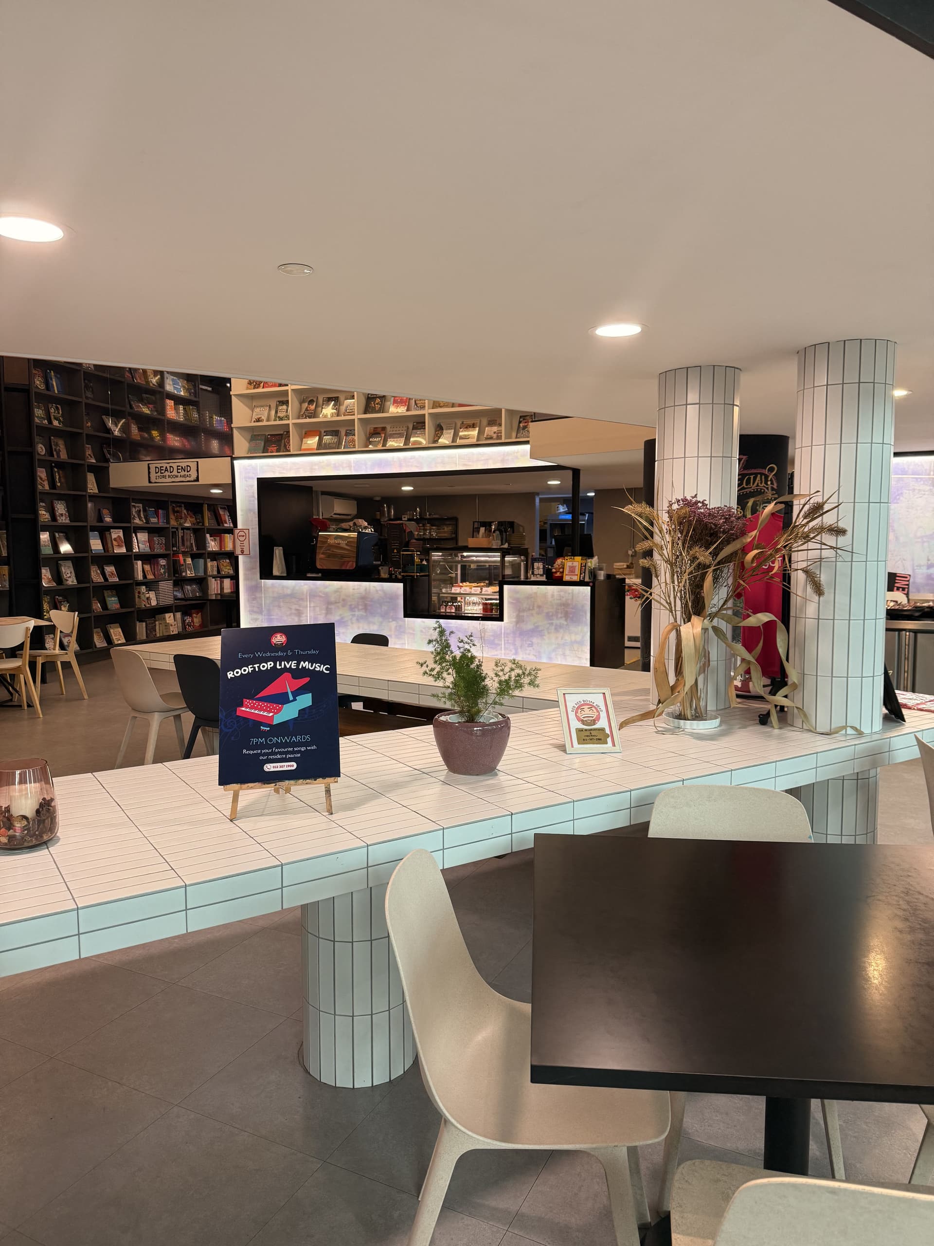 Red Red Botak Head restaurant